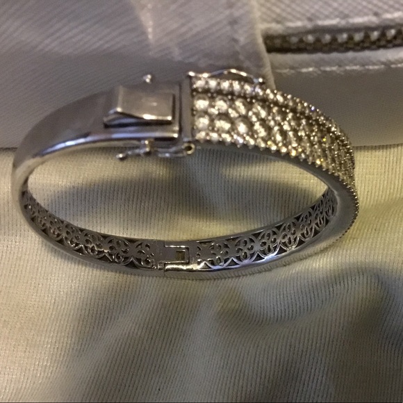 Silver bracelet with stones - Picture 2 of 5